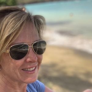 Meet your Posher, Becky